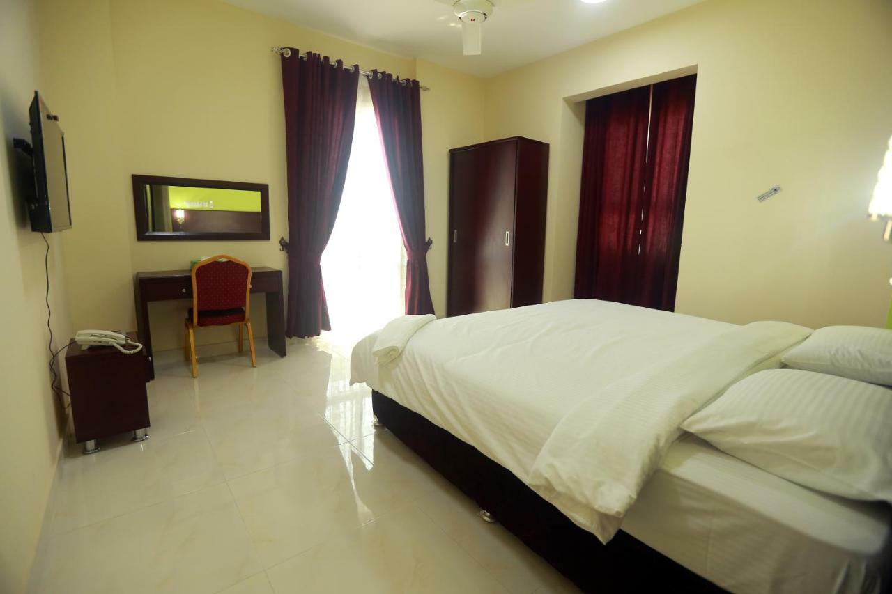 Al Dhiyafa Palace Hotel Apartments قصر الضيافة للشقق الفندقية Muscat Ngoại thất bức ảnh